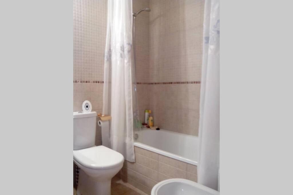 Bonito Apartamento De 3 Hab. Con Jardin Roses Exterior foto
